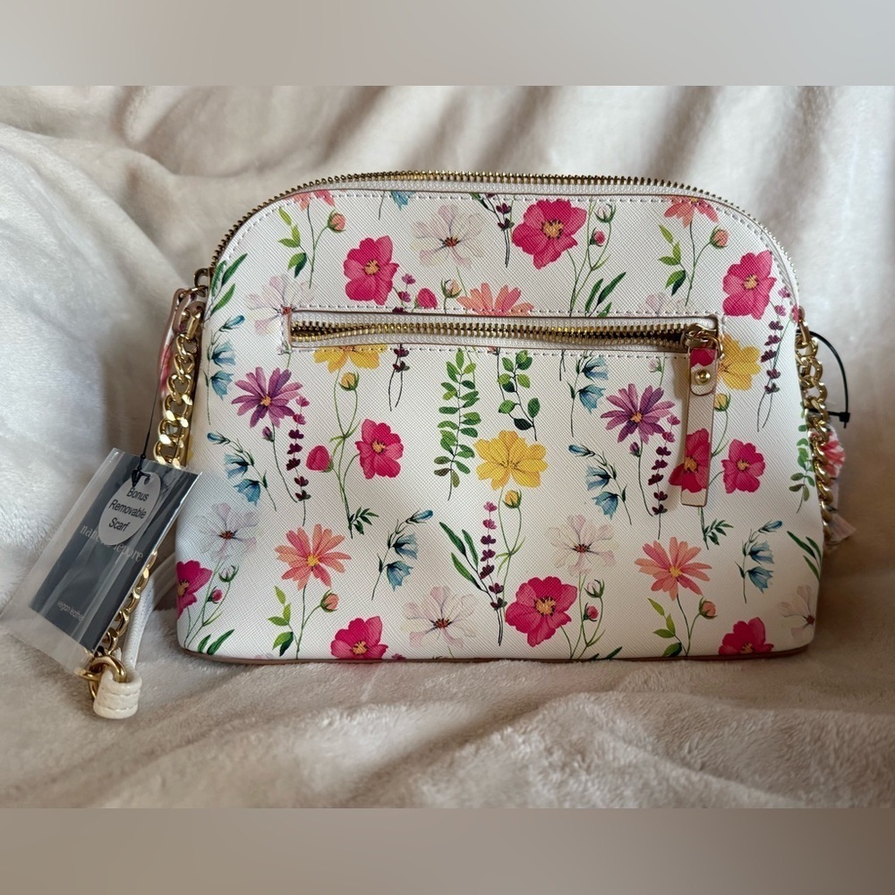 NWT- 🌸 Nanette Lepore Floral Crossbody Bag 🌸 - Picture 2 of 6